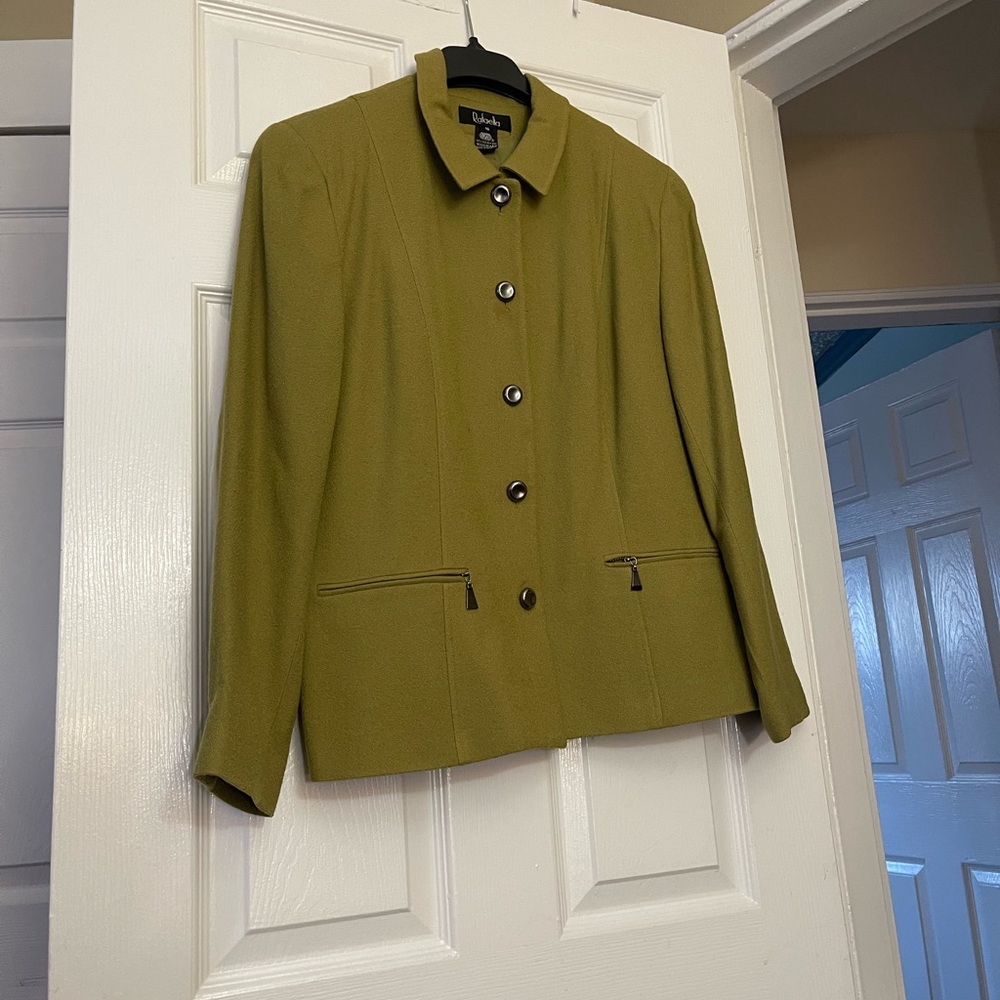 Rafaella Suit